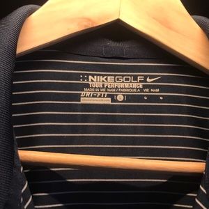 Worn once Nike golf shirt